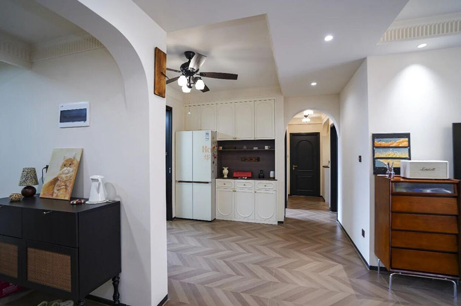 翠瓏灣三居：沒有浮夸造型，復古設(shè)計美得讓人移不開眼